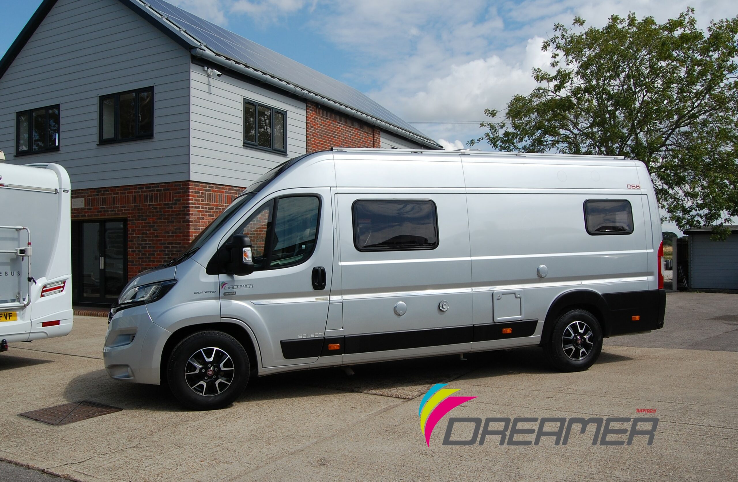SOLD*** 2021 Dreamer D68 Limited Motorhome, Silver Metallic, Rear Twin  Single Beds, 9G-Automatic 140Hp. Highly Spec'd & Available for immediate  delivery! - Harbour Creek Motorhomes - Your South Coast Westfalia Dealer