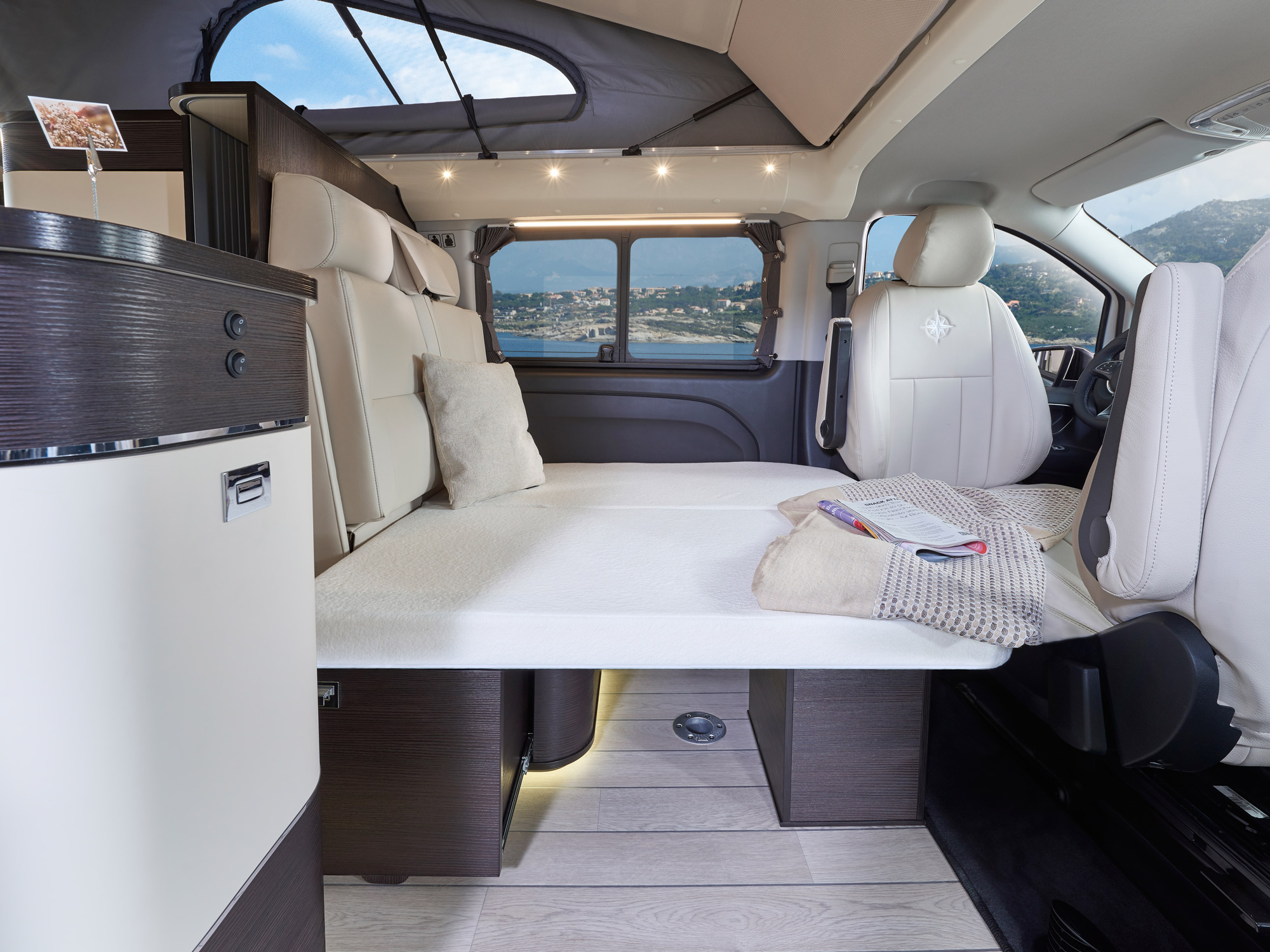 Van mercedes jules verne cheap