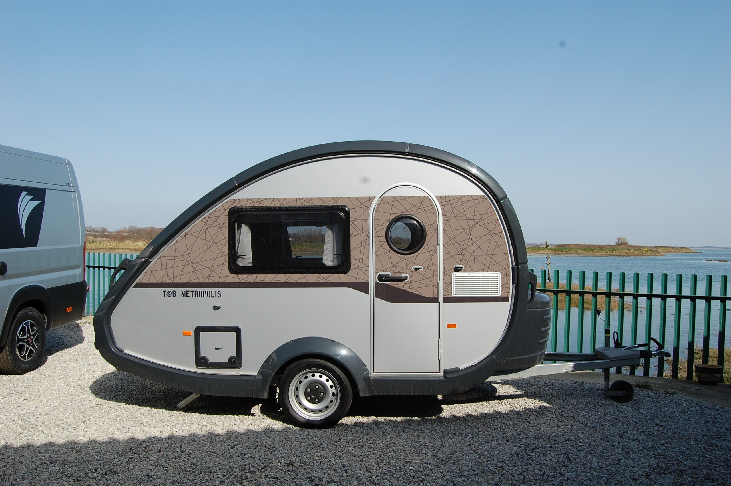 *SOLD* NEW 2022 TB 320 Caravan Metropolis Colour Kit. 2x Berth, Large